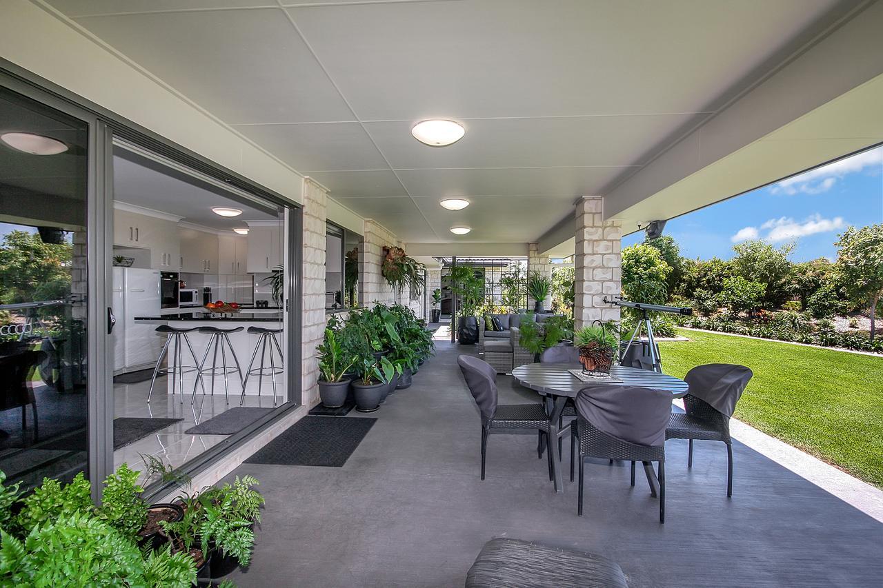 Willowbank Drive Bed & Breakfast Bagian luar foto